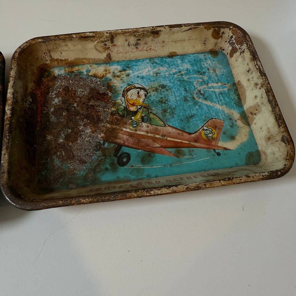 Vintage Donald Duck Tin‎ Tray Lot of 2 Metal Serving Tray Collectible